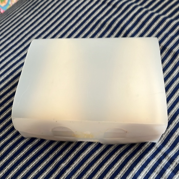 Salt and pepper shakers New inbox “KEEP CALM AND CARRY ON” ceramic 4 inches - Picture 5 of 8